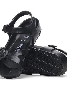 Birkenstock “Rio” black buckle detail sandals (size 13 youth)